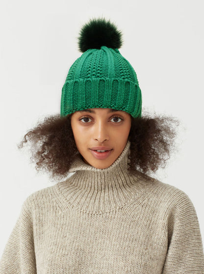 Winter Knit Beanie with Faux Fur Pom Pom – Warm, Stretchy & Stylish Hat for Women